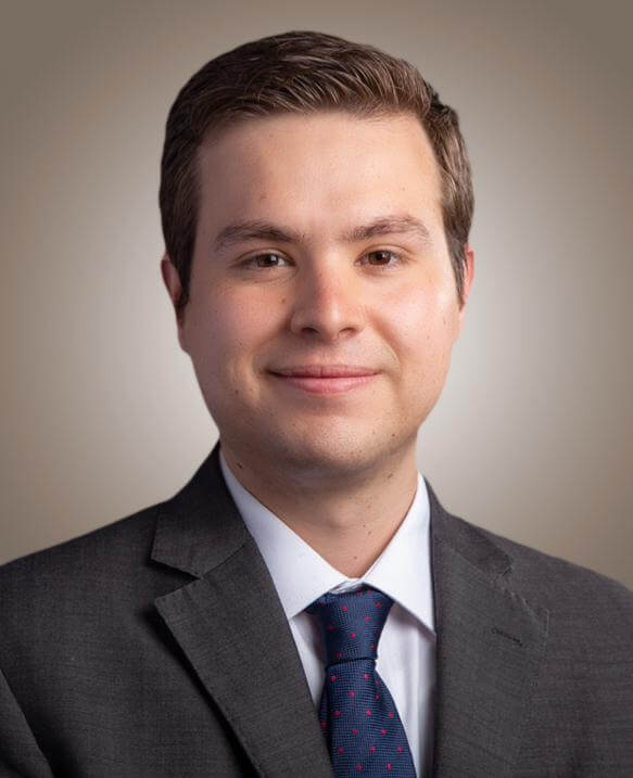 photo_4970079620732923652_x (1) Profesor visitante del área de entorno económico